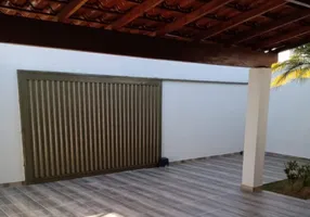 Foto 1 de Casa com 3 Quartos à venda, 160m² em Jardim Patrícia, Uberlândia