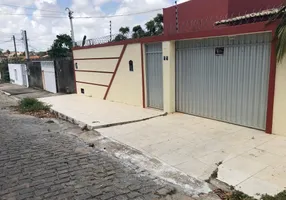 Foto 1 de Casa com 3 Quartos à venda, 300m² em Ponta Negra, Natal