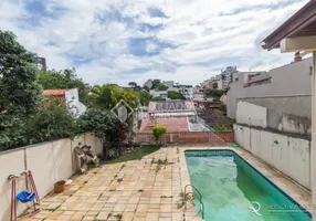 Foto 1 de Casa com 4 Quartos à venda, 396m² em Chácara das Pedras, Porto Alegre