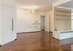 Foto 1 de Apartamento com 3 Quartos à venda, 140m² em Moema, São Paulo