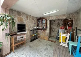 Foto 1 de Sobrado com 3 Quartos à venda, 256m² em Jardim Planalto, Carapicuíba