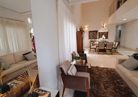 Foto 1 de Casa com 4 Quartos à venda, 372m² em Jardim Itália, Cuiabá