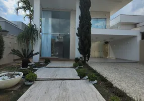 Foto 1 de Casa de Condomínio com 4 Quartos para alugar, 346m² em Jardins Lisboa, Goiânia