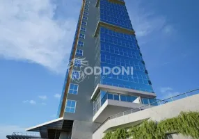 Foto 1 de Apartamento com 3 Quartos à venda, 135m² em Centro, Penha