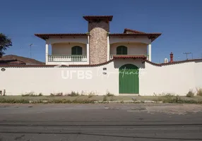 Foto 1 de Casa com 4 Quartos à venda, 490m² em Setor Coimbra, Goiânia