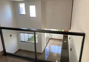 Foto 1 de Sobrado com 3 Quartos à venda, 158m² em Residencial Guarema, Goiânia