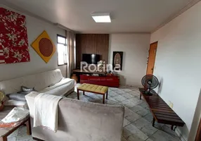 Foto 1 de Apartamento com 3 Quartos à venda, 135m² em Saraiva, Uberlândia