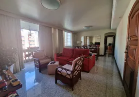 Foto 1 de Apartamento com 4 Quartos à venda, 160m² em Icaraí, Niterói