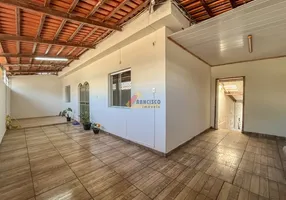 Foto 1 de Casa com 2 Quartos à venda, 110m² em Sagrada Família, Divinópolis