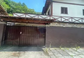 Foto 1 de Casa com 5 Quartos à venda, 350m² em Bingen, Petrópolis