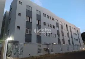 Foto 1 de Apartamento com 3 Quartos à venda, 54m² em Santa Mônica, Uberlândia