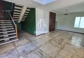 Foto 1 de Casa com 4 Quartos à venda, 380m² em Fradinhos, Vitória