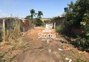 Foto 1 de Lote/Terreno à venda, 340m² em Lagoinha, Uberlândia