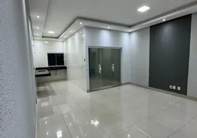 Foto 1 de Casa com 3 Quartos à venda, 106m² em Residencial Paulo Estrela, Goiânia