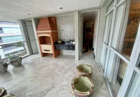 Foto 1 de Apartamento com 4 Quartos à venda, 300m² em Boqueirão, Santos