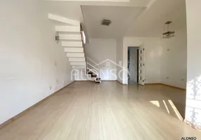 Foto 1 de Casa com 2 Quartos à venda, 75m² em Granja Viana, Cotia