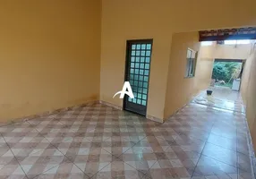 Foto 1 de Casa com 3 Quartos à venda, 143m² em Jardim Europa, Uberlândia