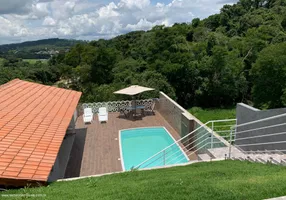 Foto 1 de Fazenda/Sítio com 3 Quartos à venda, 160m² em Loteamento Pedra Bela, Atibaia