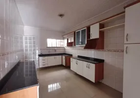 Foto 1 de Casa com 3 Quartos à venda, 79m² em Arembepe Abrantes, Camaçari