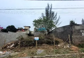 Foto 1 de Lote/Terreno à venda, 360m² em Maria Turri, Rio das Ostras