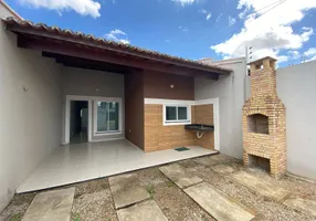 Foto 1 de Casa com 2 Quartos à venda, 70m² em Ancuri, Itaitinga