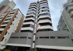 Foto 1 de Apartamento com 3 Quartos para alugar, 130m² em Centro, Balneário Camboriú