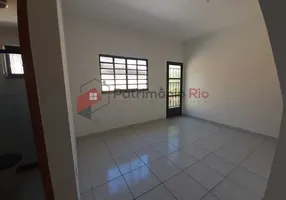 Foto 1 de Casa com 2 Quartos à venda, 68m² em Cordovil, Rio de Janeiro