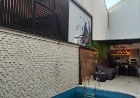 Foto 1 de Casa com 4 Quartos para alugar, 328m² em Barra da Tijuca, Rio de Janeiro