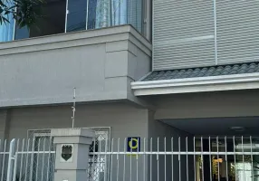 Foto 1 de Casa com 3 Quartos à venda, 402m² em Praia dos Amores, Balneário Camboriú