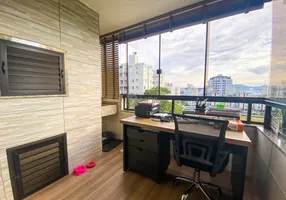 Foto 1 de Apartamento com 3 Quartos à venda, 119m² em Capoeiras, Florianópolis