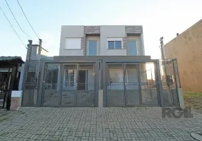 Foto 1 de Casa com 3 Quartos à venda, 129m² em Guarujá, Porto Alegre