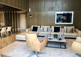 Foto 1 de Apartamento com 4 Quartos à venda, 238m² em Vila Suzana, São Paulo