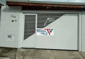 Foto 1 de Casa com 2 Quartos à venda, 60m² em Santo Antonio, Lorena