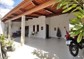 Foto 1 de Casa com 3 Quartos à venda, 130m² em Emaús, Parnamirim