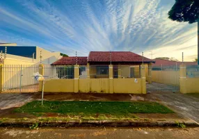 Foto 1 de Casa com 3 Quartos à venda, 156m² em Conjunto Residencial Parigot de Souza, Maringá