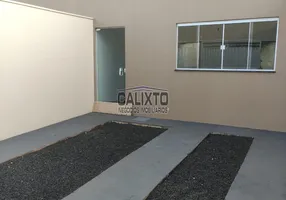 Foto 1 de Casa com 2 Quartos à venda, 64m² em Santa Rosa, Uberlândia