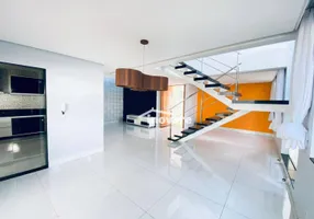 Foto 1 de Casa com 3 Quartos para alugar, 275m² em Alto Umuarama, Uberlândia