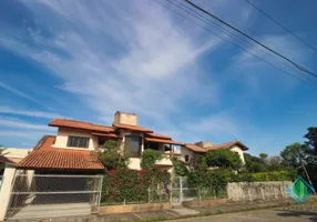 Foto 1 de Sobrado com 5 Quartos à venda, 198m² em Santa Mônica, Florianópolis