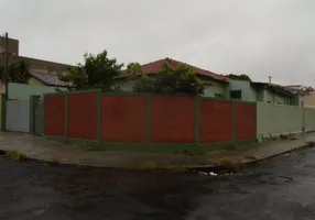 Foto 1 de Casa com 3 Quartos para alugar, 126m² em Cidade Jardim, São Carlos