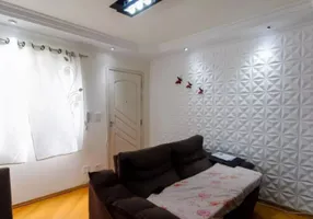 Foto 1 de Apartamento com 2 Quartos à venda, 52m² em Jardim Adriana, Guarulhos