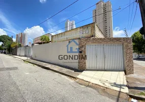 Foto 1 de Casa com 7 Quartos à venda, 192m² em Fátima, Fortaleza