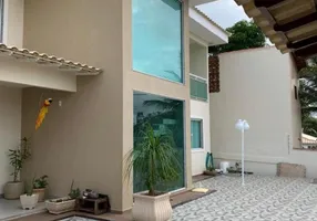 Foto 1 de Casa com 6 Quartos à venda, 450m² em Leigos, Saquarema