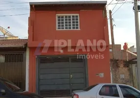 Foto 1 de Sobrado com 3 Quartos à venda, 150m² em Cidade Aracy, São Carlos