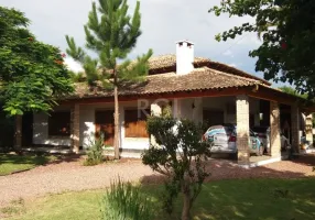 Foto 1 de Casa com 2 Quartos à venda, 219m² em Belém Novo, Porto Alegre