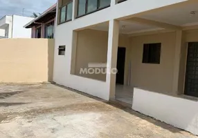 Foto 1 de Casa com 4 Quartos para alugar, 200m² em Cidade Jardim, Uberlândia