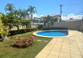 Foto 1 de Casa de Condomínio com 4 Quartos para alugar, 140m² em Buraquinho, Lauro de Freitas
