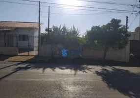 Foto 1 de Lote/Terreno à venda, 340m² em Portuguesa, Londrina