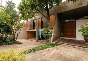 Foto 1 de Casa com 4 Quartos à venda, 886m² em Pacaembu, São Paulo