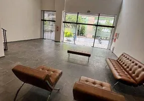 Foto 1 de Ponto Comercial para venda ou aluguel, 227m² em Centro, Curitiba