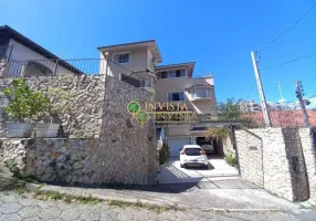 Foto 1 de Casa com 4 Quartos à venda, 360m² em Agronômica, Florianópolis